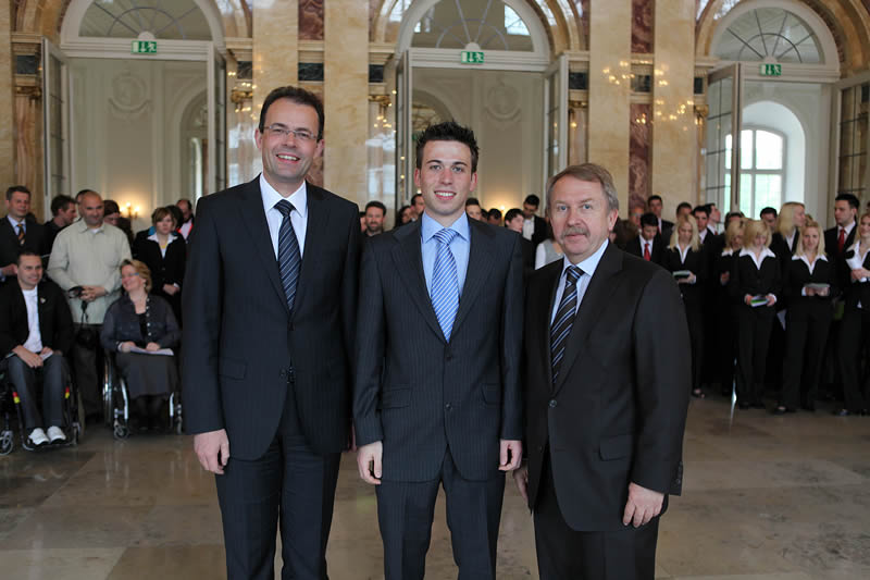 30.04.2009: Sportlerehrung im Neuen Schloss in Stuttgart durch Minister Helmut Rau MdL